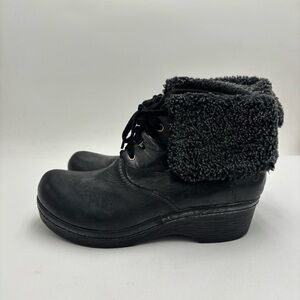 OTBT Women’s 9.5 Black Leather Lace Up Clog Bangor Boots